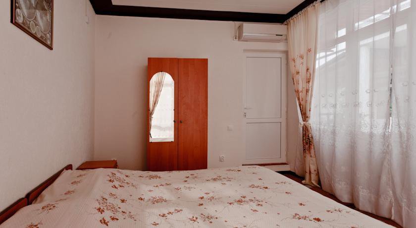 Гостиница Hollywood Guest House Геленджик