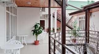 Гостиница Hollywood Guest House Геленджик Номер -4