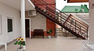 Гостиница Hollywood Guest House Геленджик Номер -3