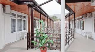 Гостиница Hollywood Guest House Геленджик Номер -6