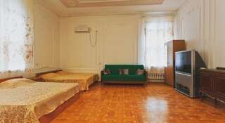 Гостиница Hollywood Guest House Геленджик Номер -32