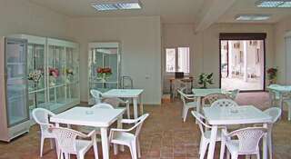 Гостиница Hollywood Guest House Геленджик Номер -9