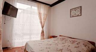 Гостиница Hollywood Guest House Геленджик Номер -18