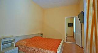 Гостиница Hollywood Guest House Геленджик Номер -35