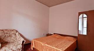 Гостиница Hollywood Guest House Геленджик Номер -19