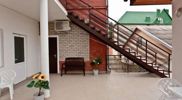 Гостиница Hollywood Guest House Геленджик-5